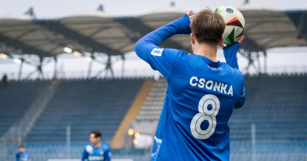 MEG�JULT SZEREPK�RBEN