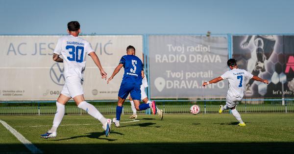 NK SLAVEN BELUPO 2 - 3 ZTE FC
NK SLAVEN BELUPO 2 - 3 ZTE FC