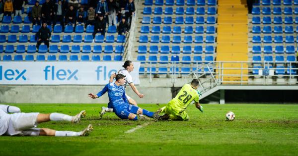 ALFONSO G�LJ�VAL JUTOTTUNK TOV�BB A KUP�BAN