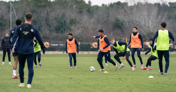 FELK�SZ�L�SI M�RK�Z�SEK